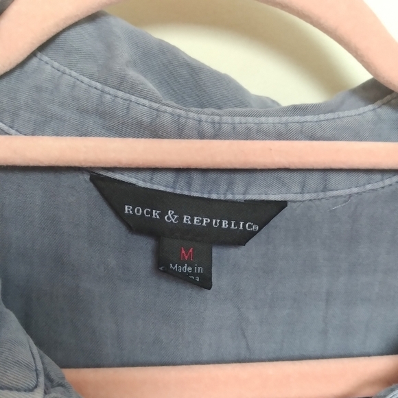 Rock & Republic Blue Chambray Denim Grommet Lace Up Tank Top Size Medium - Picture 8 of 9